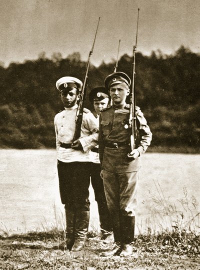 El Zarevich Alexei, de 12 años, c.1916 de Russian Photographer